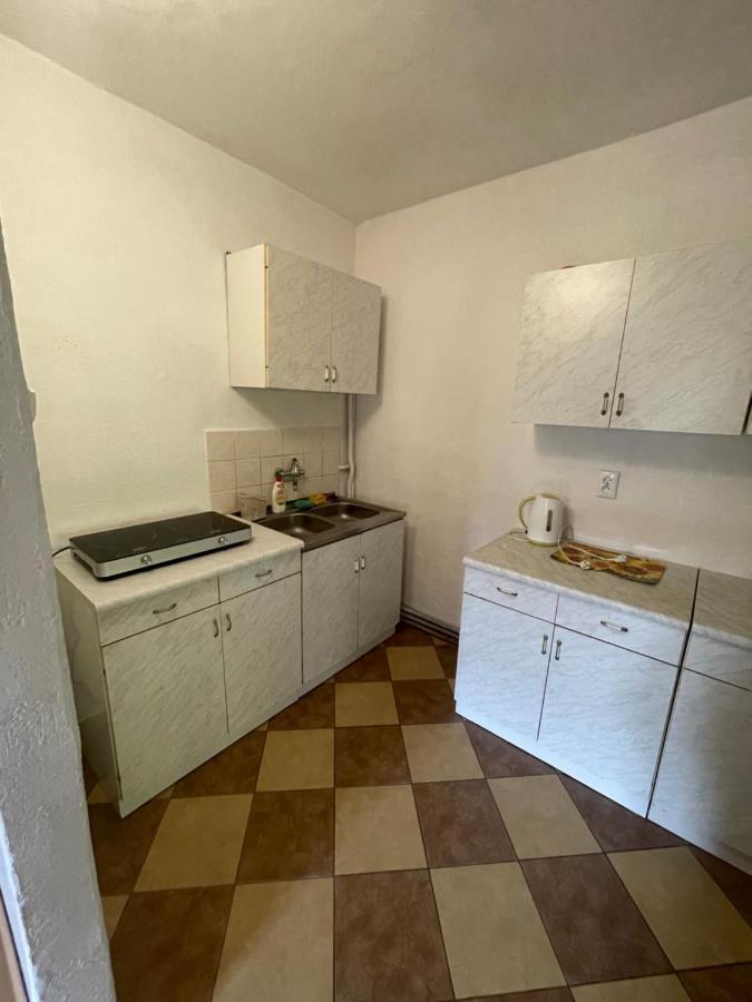 Apartamento Pod Piekielkiem Szczytna Exterior foto